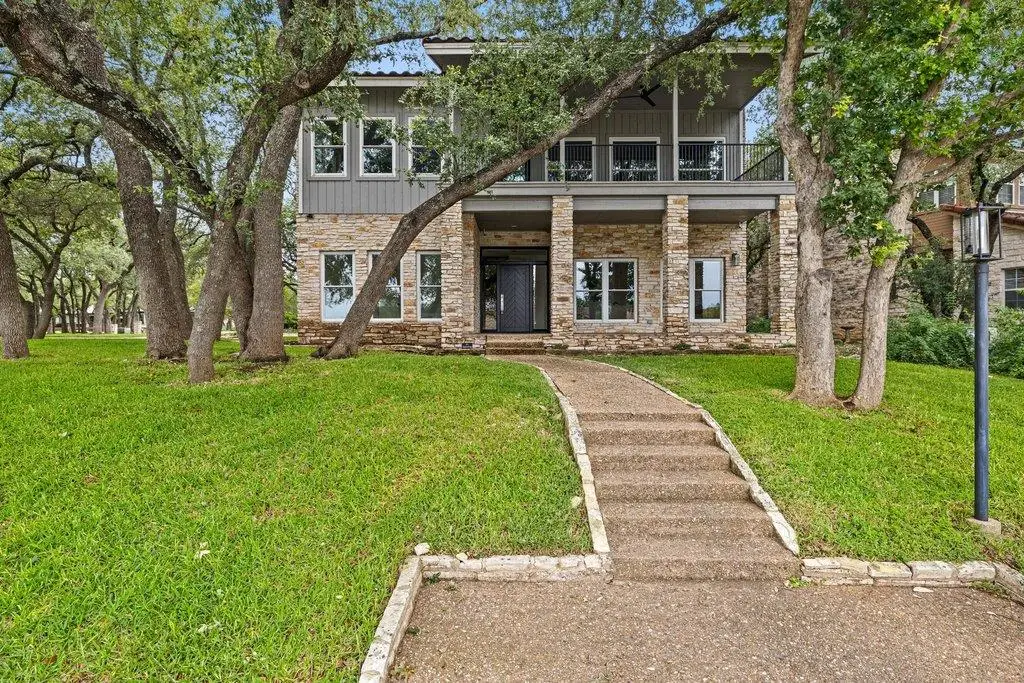 201 Crescent Blf, Lakeway, TX 78734 - #1