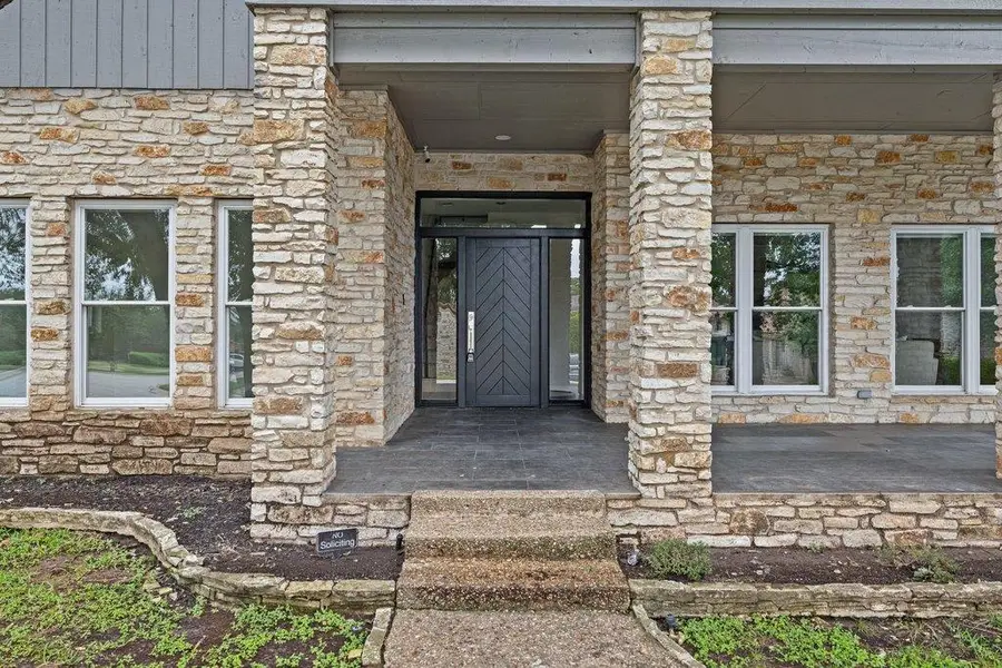 201 Crescent Blf, Lakeway, TX 78734 - #2