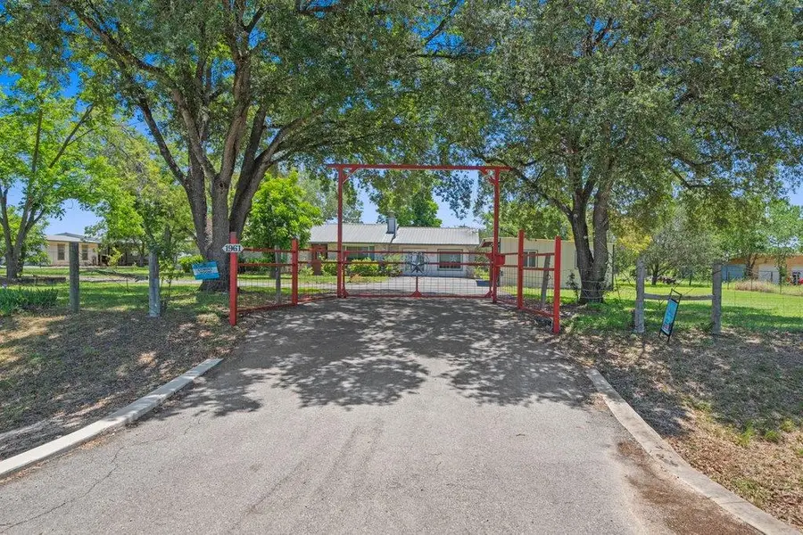 1961 Bolton Rd, Marion, TX 78124 - #3
