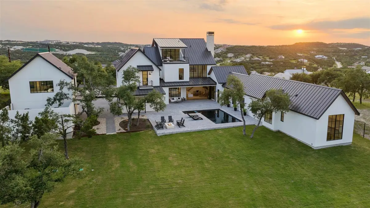 4405 Hennig Dr, Austin, TX 78738 - #1