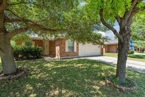 103 Easy St, Hutto, TX 78634