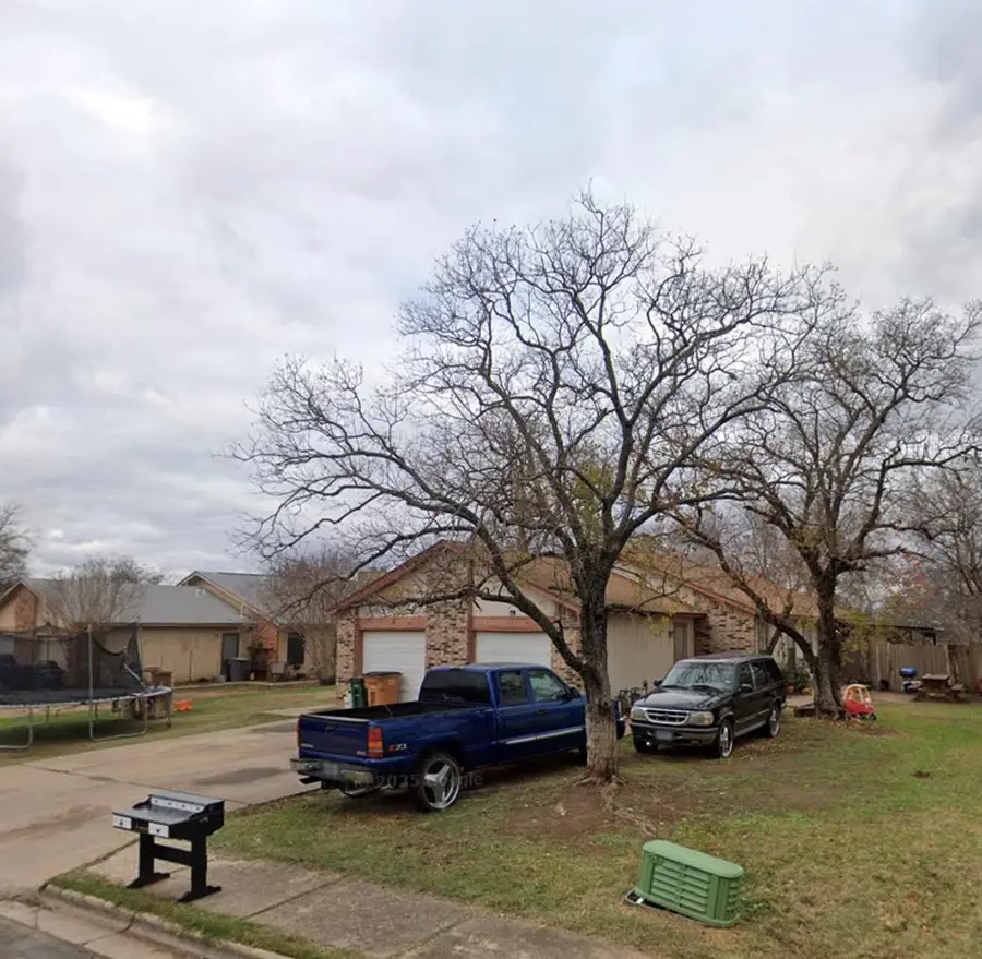 9608 Bear Paw Trl, Del Valle, TX 78617 - Image #2