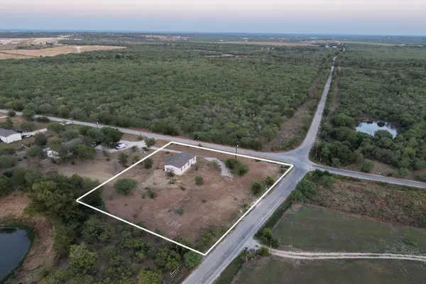 30 Tower Rd Rd, Lockhart, TX 78644
