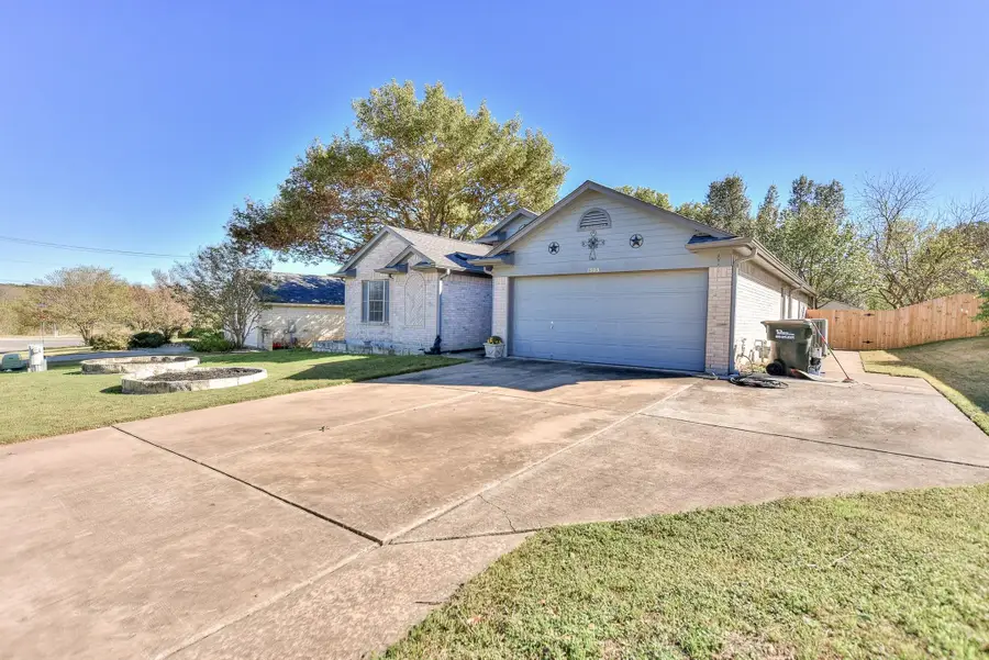 1503 Barcus Dr, Georgetown, TX 78626 - Image #3