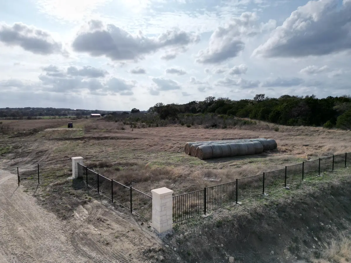 104 Scotty Ln, Liberty Hill, TX 78642 - #1