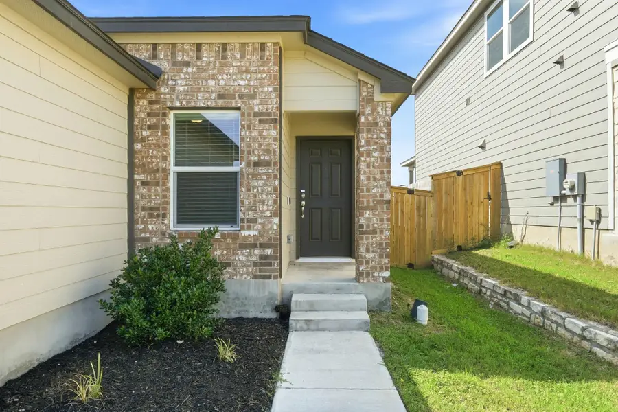 220 Lucky Texan Rd, Jarrell, TX 76537 - #3