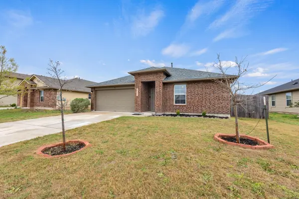 411 Camellia Dr, Hutto, TX 78634