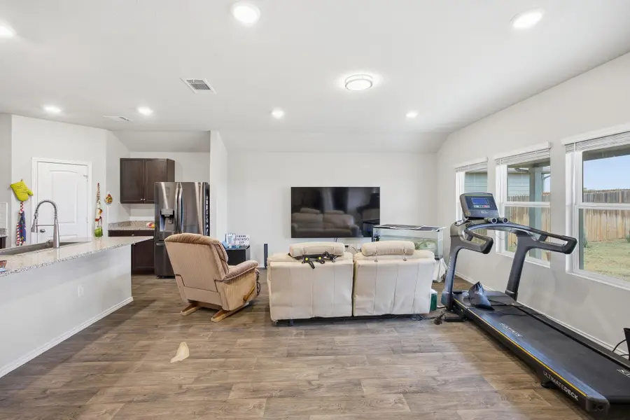 13517 Brahmin Dr, Austin, TX 78724 - Image #2