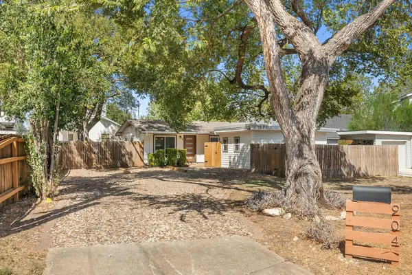 904 Plateau Circle, Austin, TX 78745