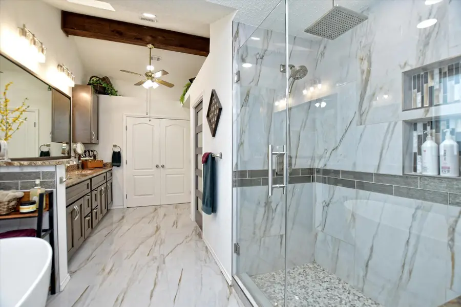 1002 W Noton St, Pflugerville, TX 78660 - #3