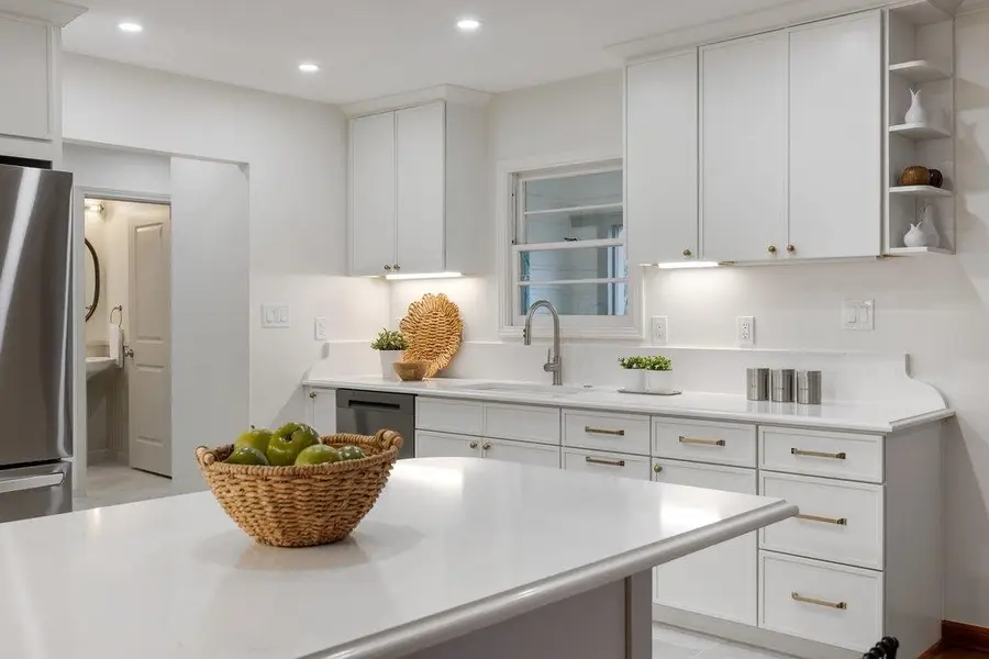 1905 S Church St, Georgetown, TX 78626 - Image #3