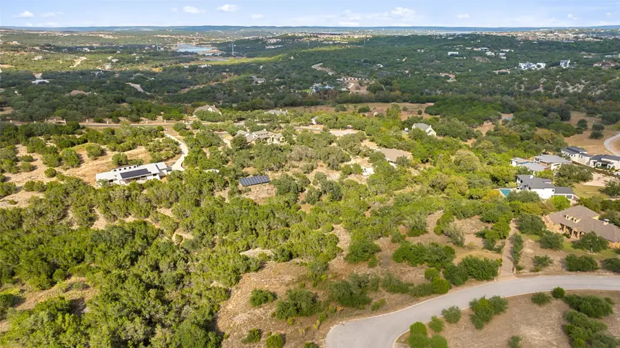 19718 Fig Bluff Ln, Spicewood, TX 78669 - Image #3