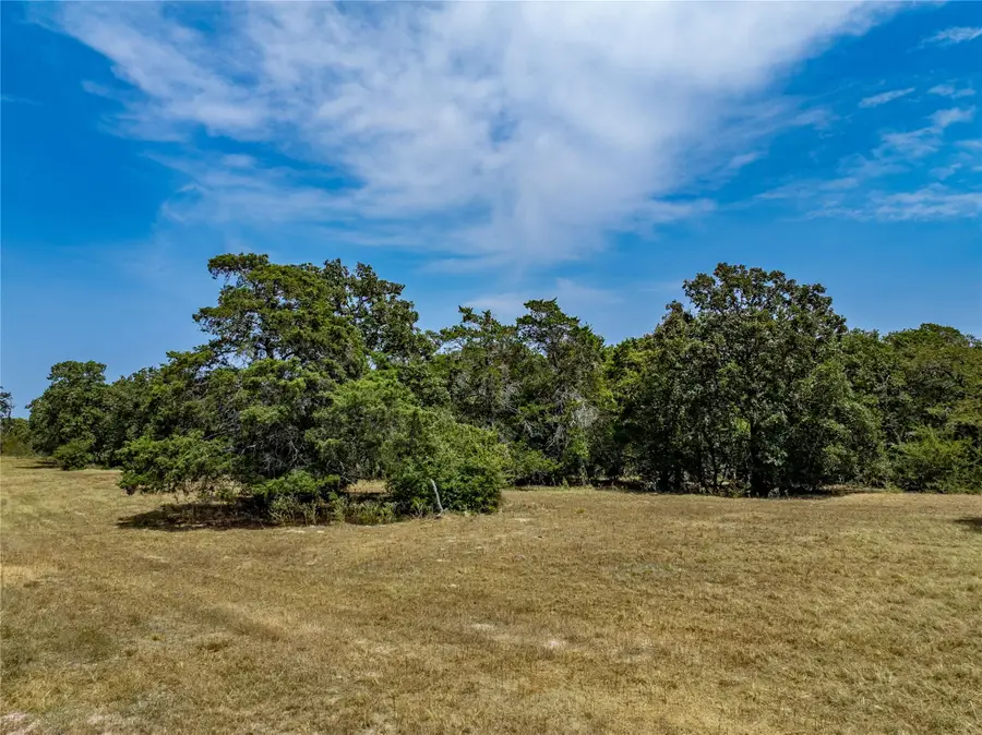 1046 Tx-71, West Point, TX 78963 - #3