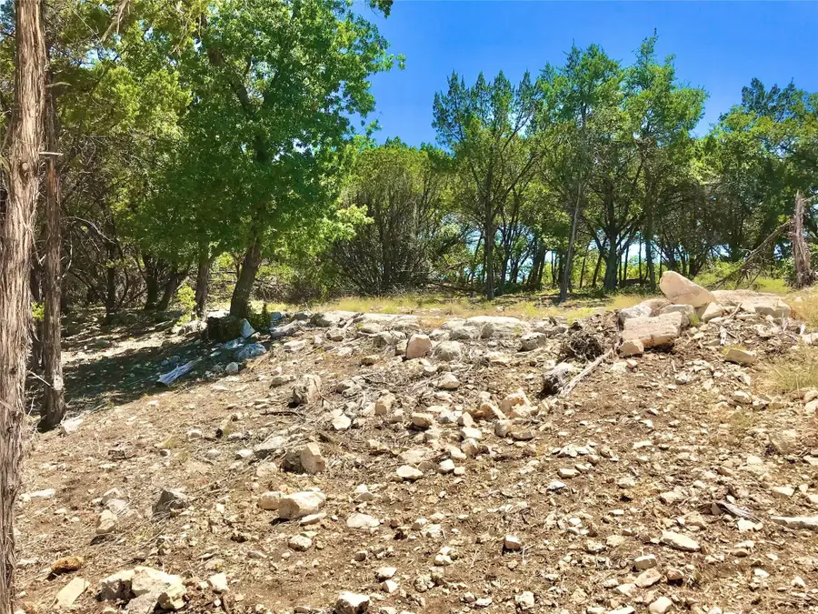 7205 White Oak Dr, Lago Vista, TX 78645 - Image #2