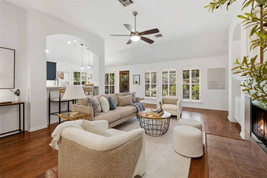 6706 Debcoe Dr, Austin, TX 78749 - #2