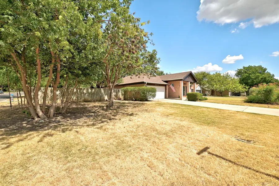 1701 E 19th St, Georgetown, TX 78626 - #3