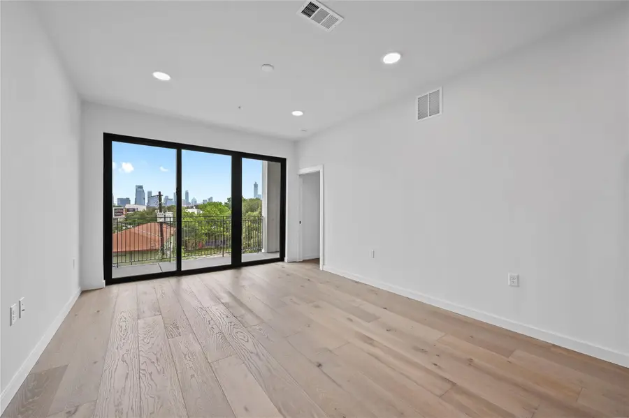 2209 S 1st St #209, Austin, TX 78704 - Image #3