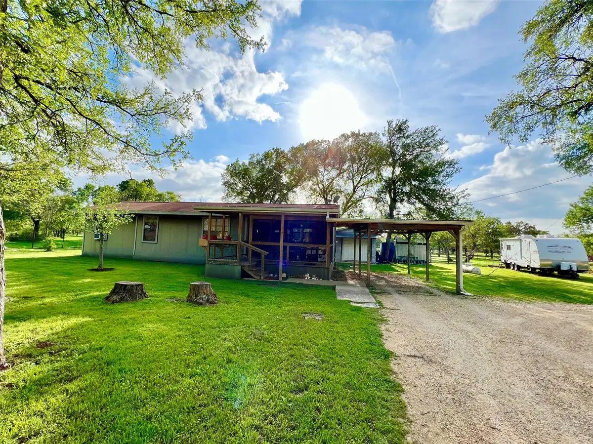 2700 County Road 305, Jarrell, TX 76537 - #1