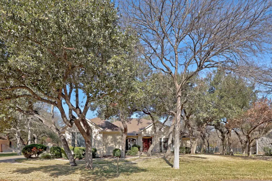 30408 La Quinta Dr, Georgetown, TX 78628 - Image #2