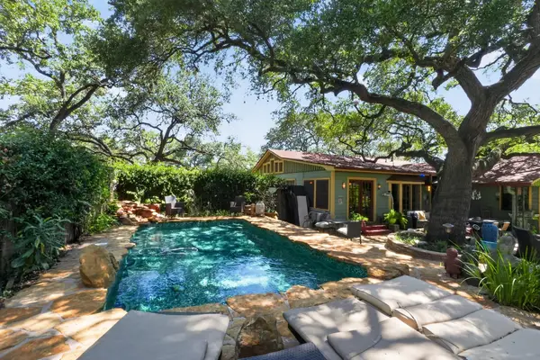 221 Park Ln, Austin, TX 78704