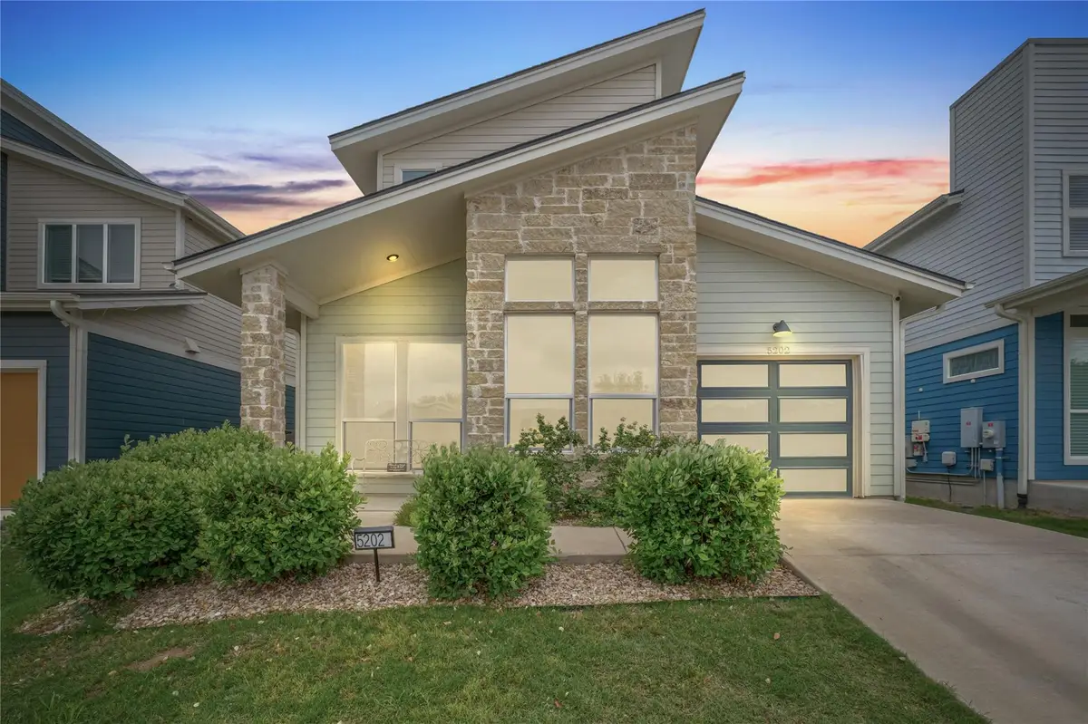 5202 Rob Scott St, Austin, TX 78721 - Image #1