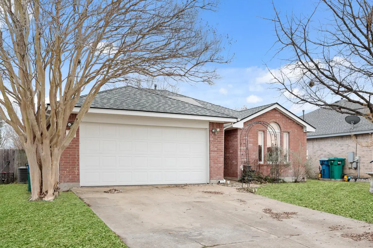 125 Blue Ridge Trl, Elgin, TX 78621 - Image #1