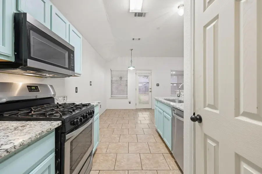 125 Blue Ridge Trl, Elgin, TX 78621 - Image #3