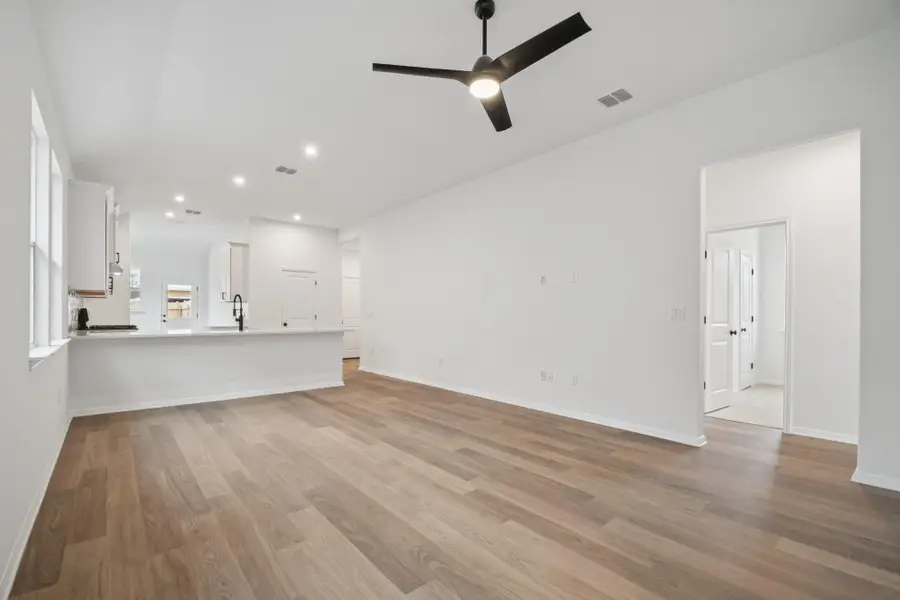 367 Porter Country Pkwy, Buda, TX 78610 - #2