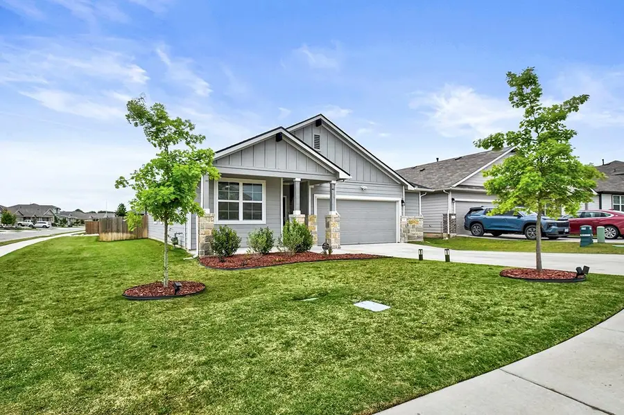 228 Greens Bayou Trl, Hutto, TX 78634 - #2
