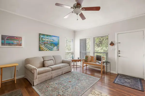 1509 W 39th 1/2 St #208, Austin, TX 78756