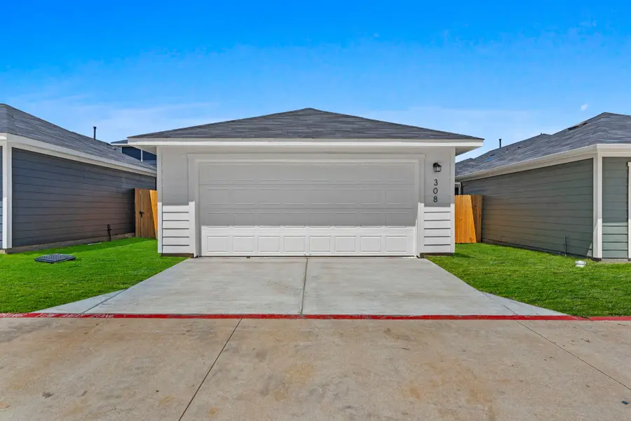 308 Santo Domingo Rd, Bastrop, TX 78602 - #2