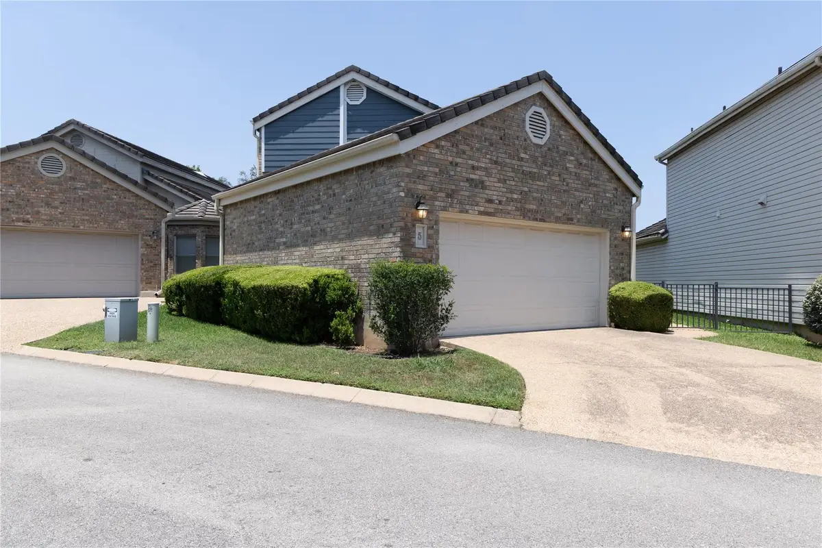 5 Champions Ln, Lakeway, TX 78734 - #1