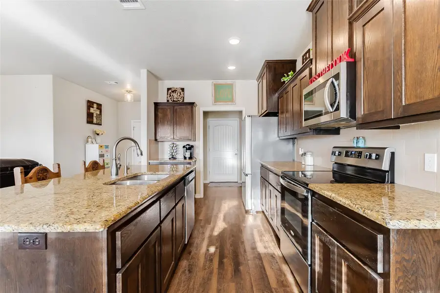 141 Elmer Ave, Burnet, TX 78611 - #3