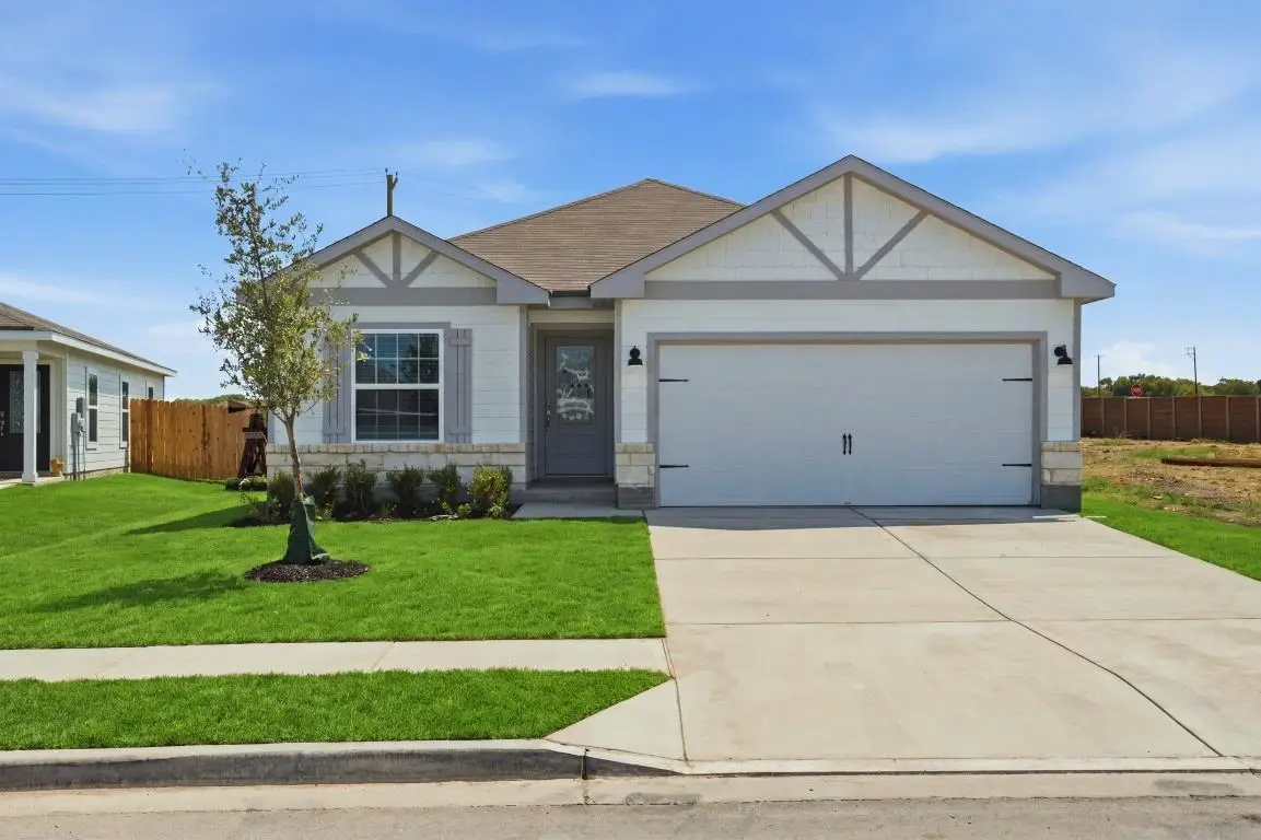 217 W Luna Blue Ln, Jarrell, TX 76537 - #1