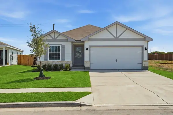 217 W Luna Blue Ln, Jarrell, TX 76537