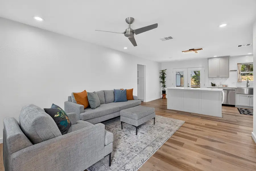 204 Chippendale Ave, Austin, TX 78745 - #3