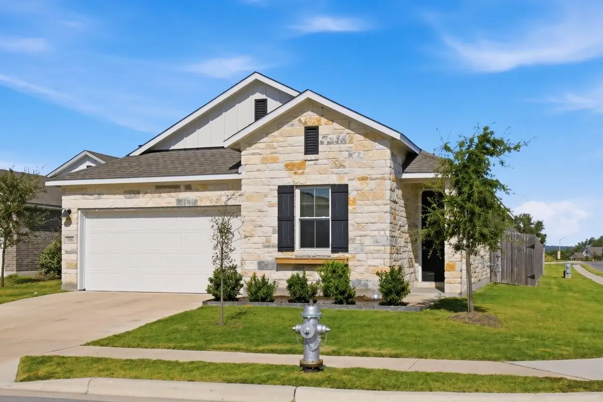 104 Ladolia Ln, San Marcos, TX 78666 - #1