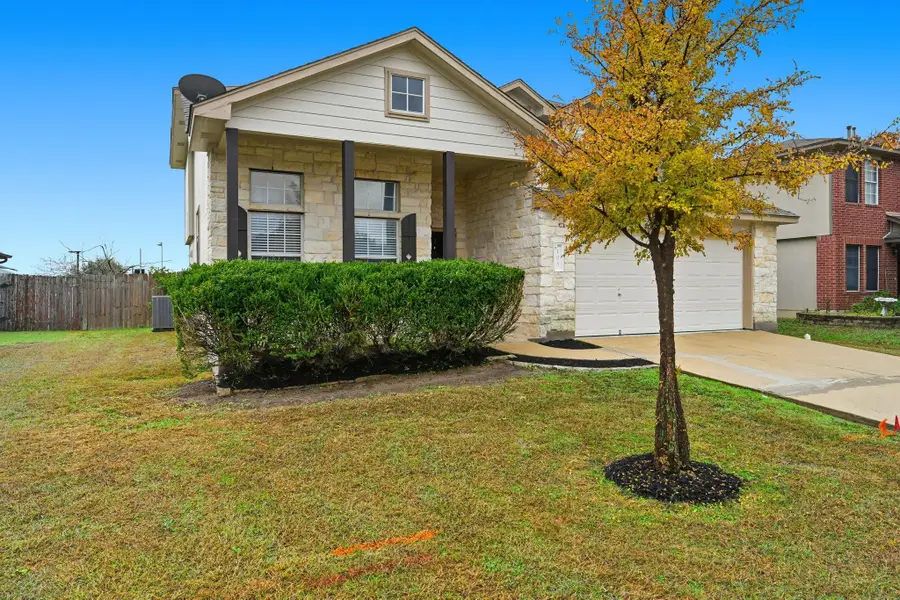 105 Paige Bnd, Hutto, TX 78634 - Image #2