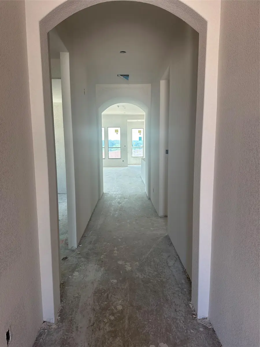401 Raleigh Dr, Georgetown, TX 78633 - #2