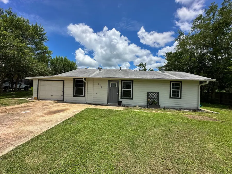 138 San Jacinto St, Bastrop, TX 78602 - #3
