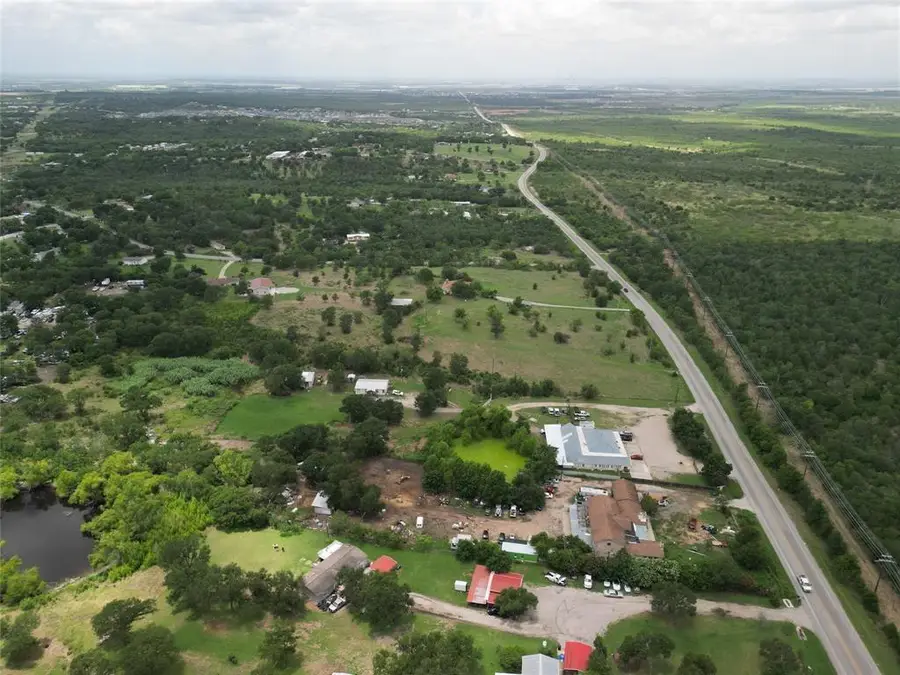 17101 Pearce Ln, Del Valle, TX 78617 - Image #2