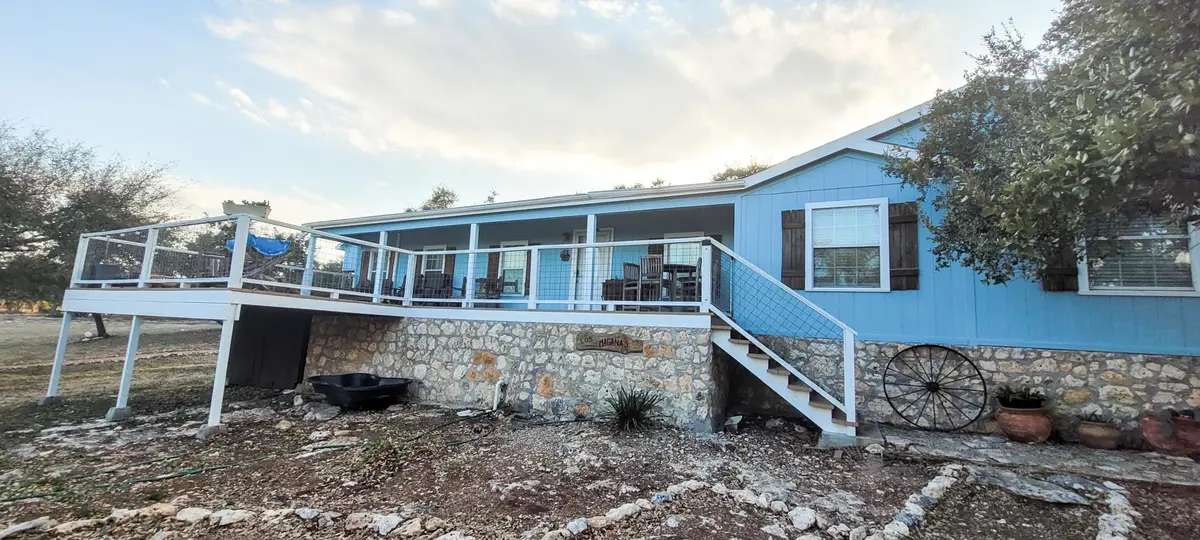 1085 Forest View Dr, Blanco, TX 78606 - Image #1