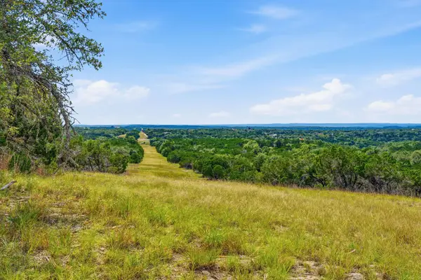 3230 W Fitzhugh Rd, Dripping Springs, TX 78620
