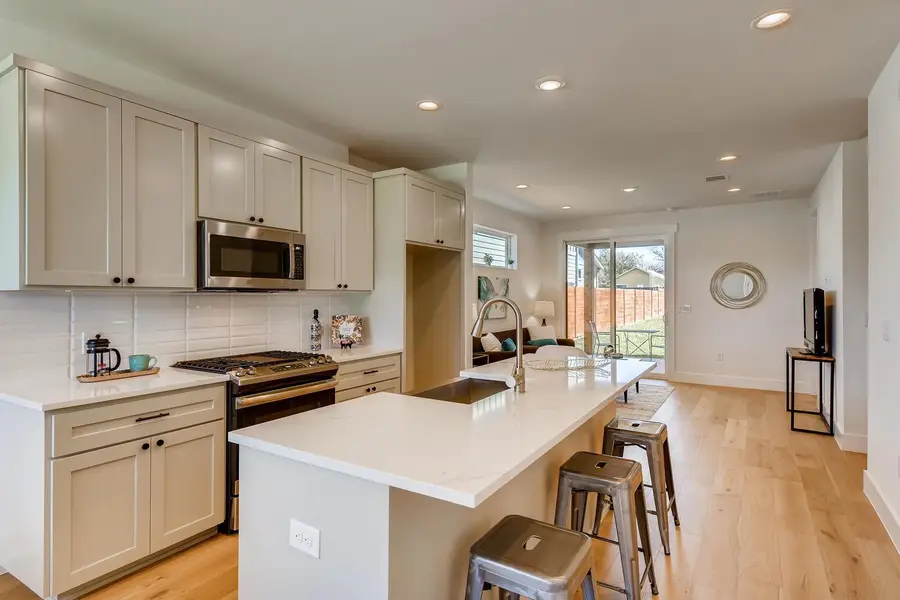 505 Kemp St #A, Austin, TX 78741 - #3