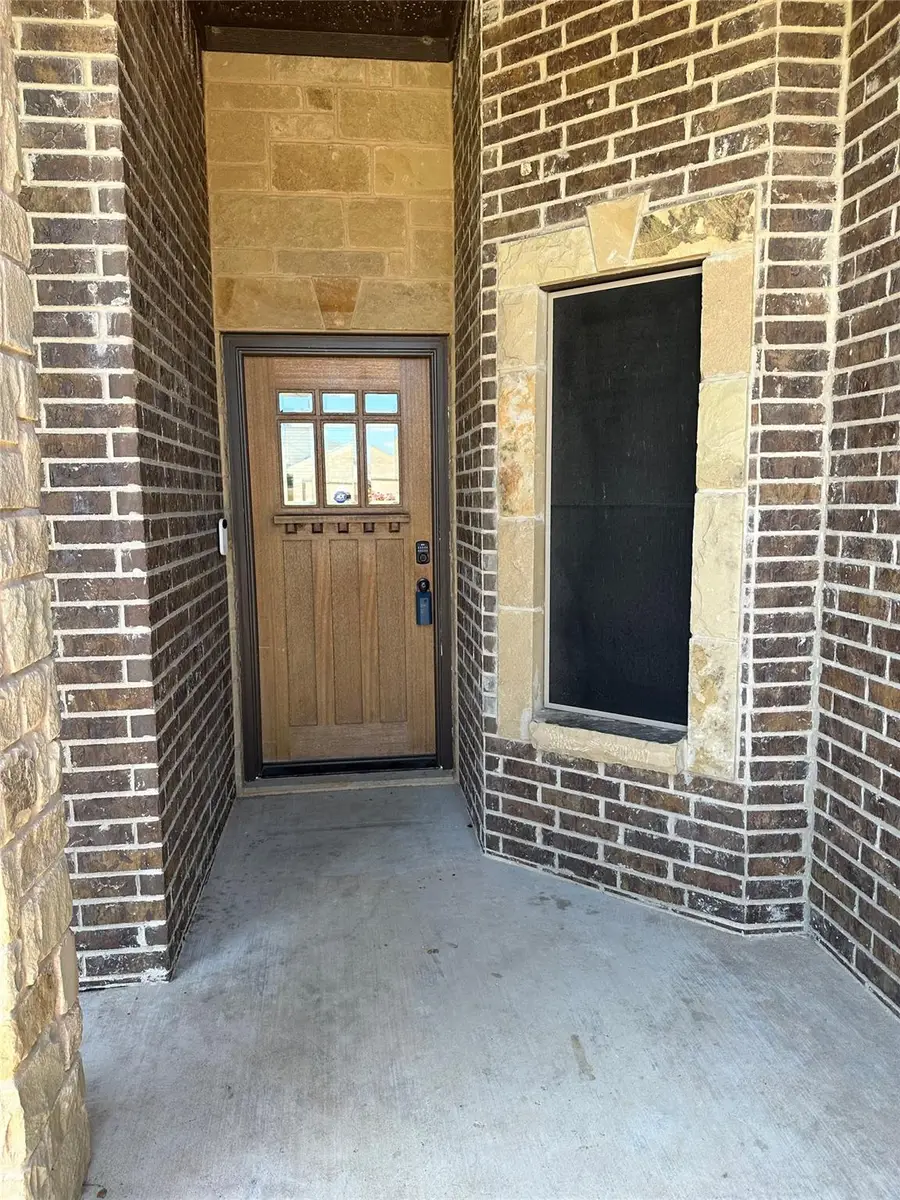 500 Magnolia Dr, Troy, TX 76579 - Image #2