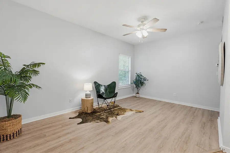 2106 Cullen Ave #206, Austin, TX 78757 - #2