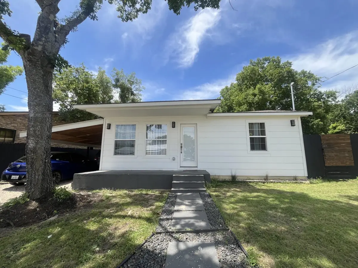 204 E Carpenter Ave, Copperas Cove, TX 76522 - #1