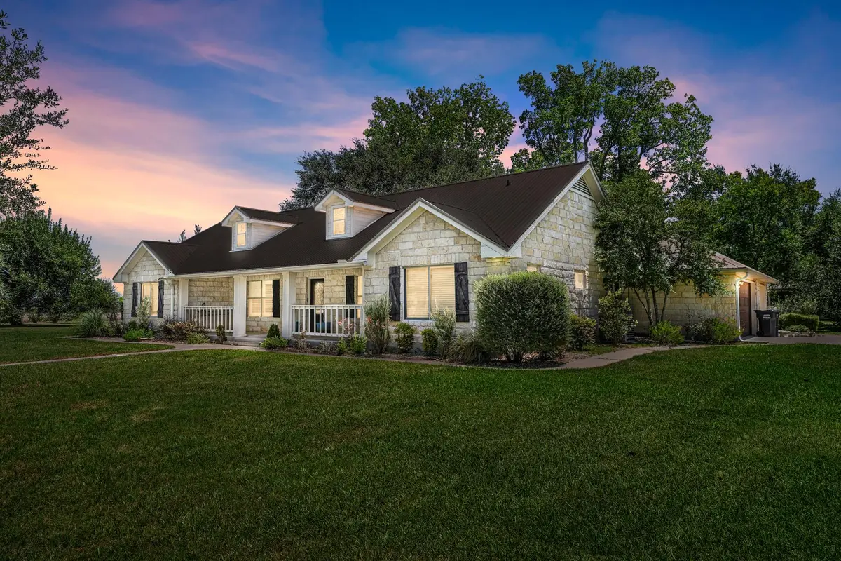 280 Windy Ln, Taylor, TX 76574 - #1