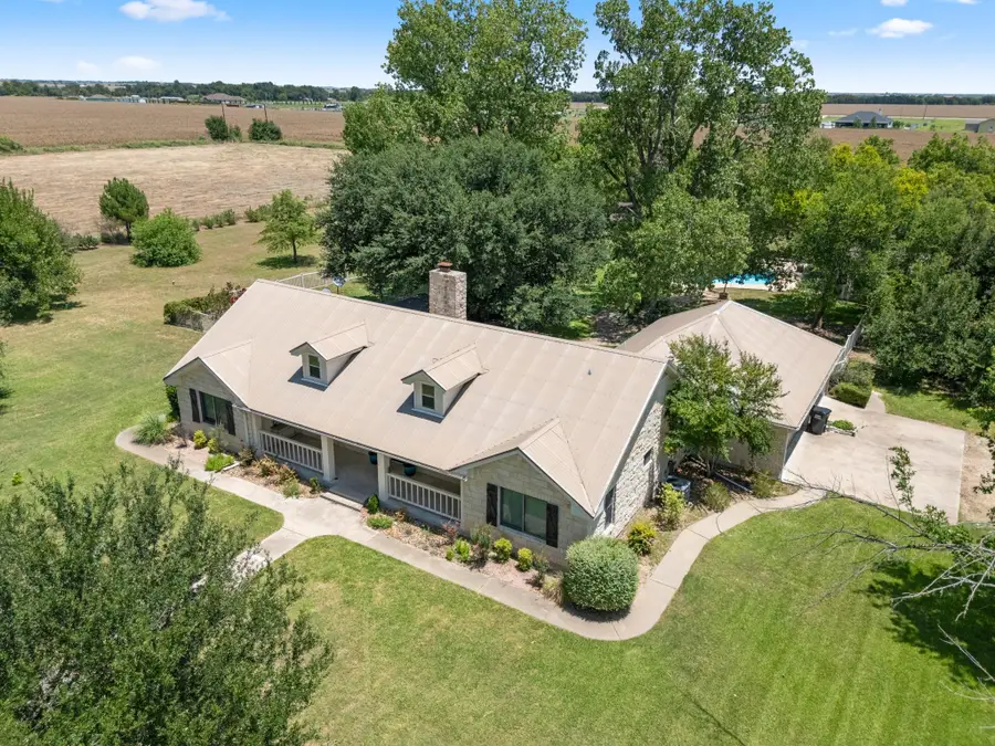 280 Windy Ln, Taylor, TX 76574 - #2