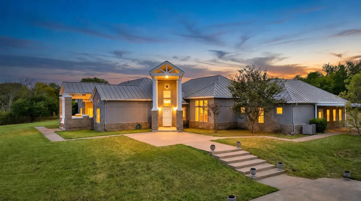 2524 S Robinson Dr, Robinson, TX 76706 - #1